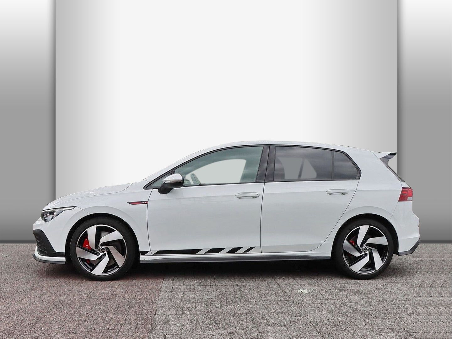 Volkswagen Golf GTI VIII Clubsport 2.0 TSI OPF DSG LED NAVI foto 4