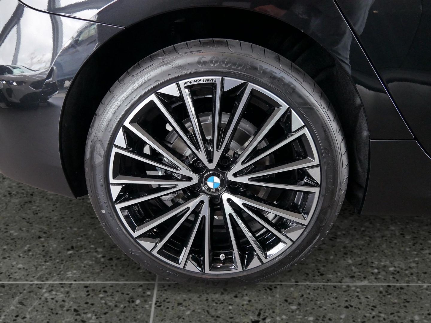 BMW 218 - Bild 5
