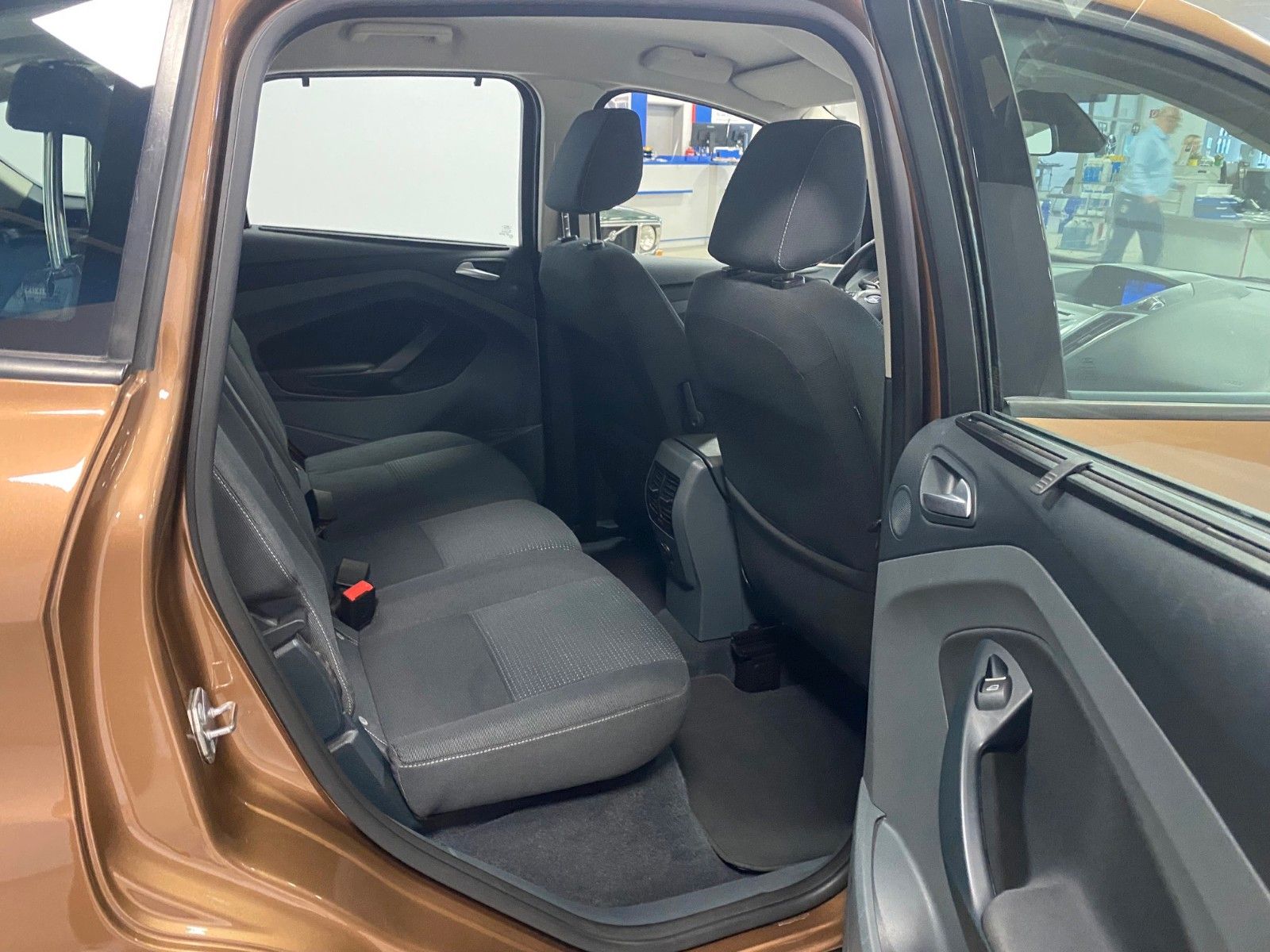 Fahrzeugabbildung Ford C-Max 1.0 EcoBoost SYNC Edition+AHK+NAVI+PDC+ALU