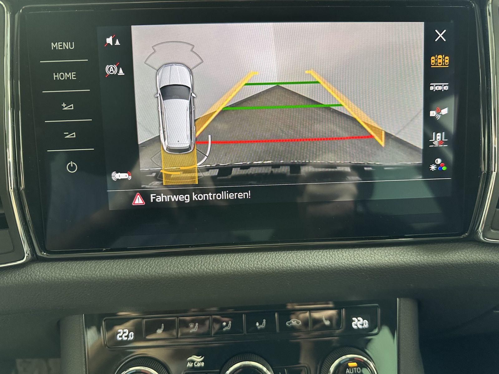 Fahrzeugabbildung SKODA Kodiaq 2.0 TDI DSG Style NAV+MATRIX+ACC+AHK+18ZO