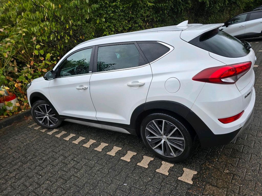 Image of Hyundai TUCSON