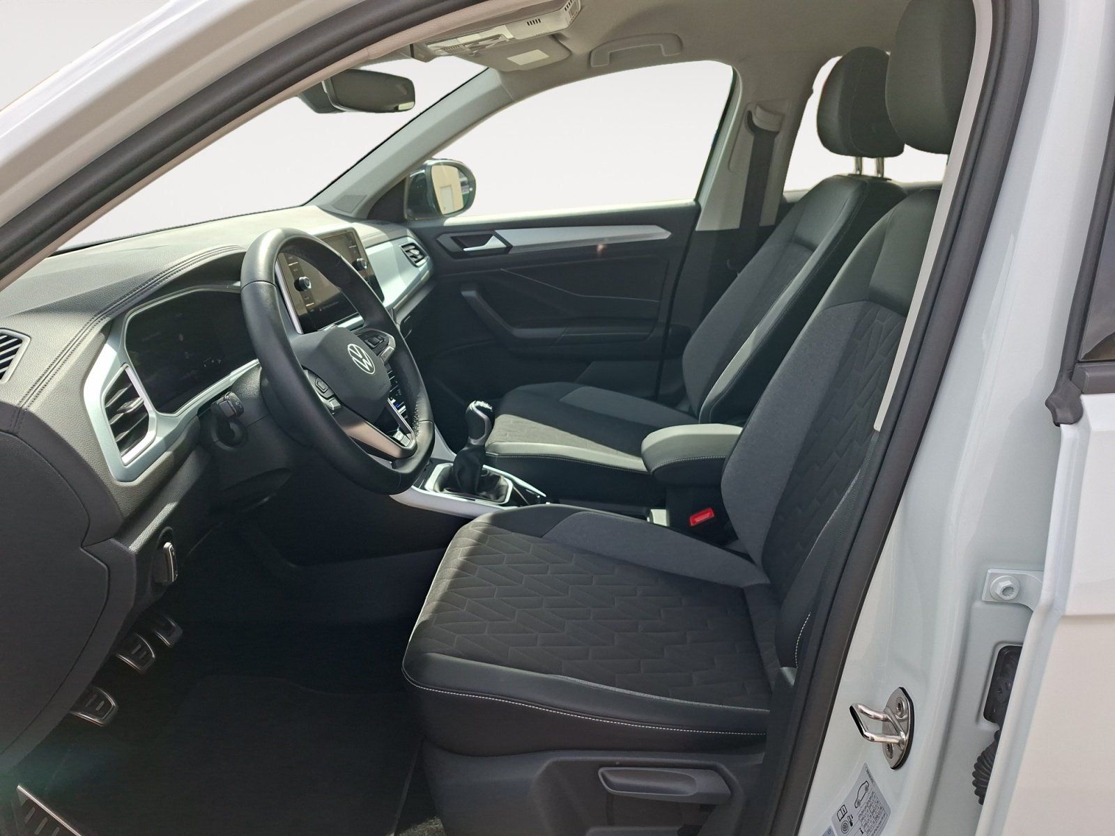 Volkswagen T-Roc - Bild 8
