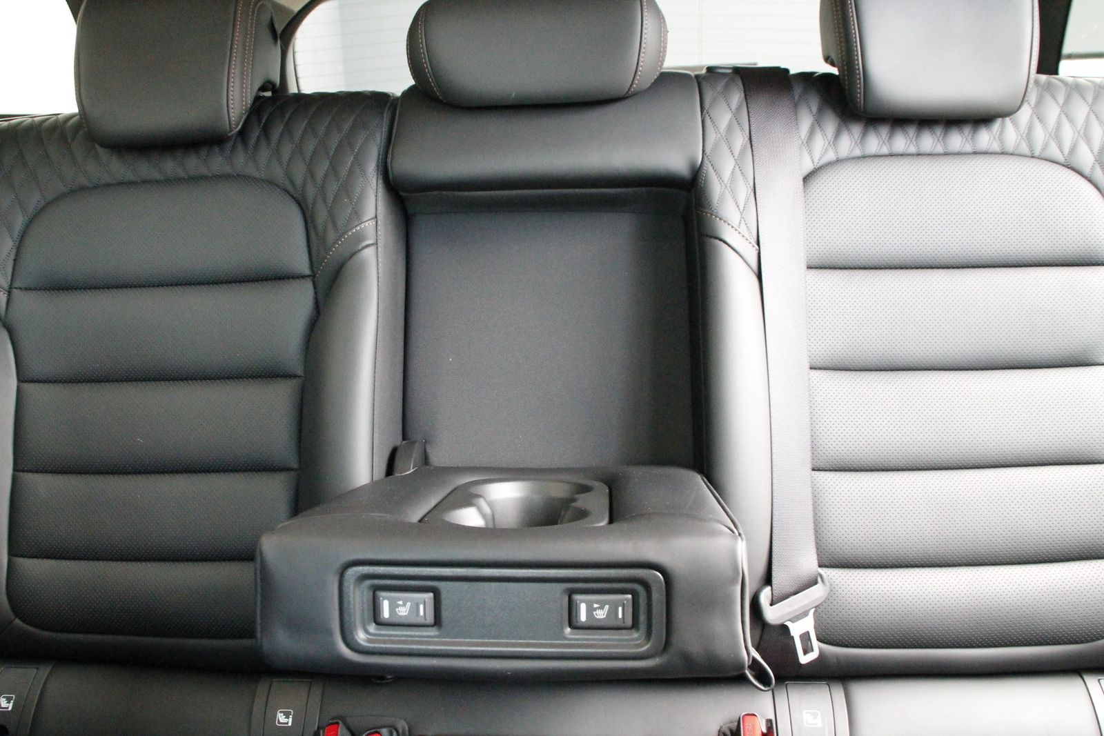 Fahrzeugabbildung Renault Koleos INITIALE PARIS BLUE dCi 185 4WD X-tronic