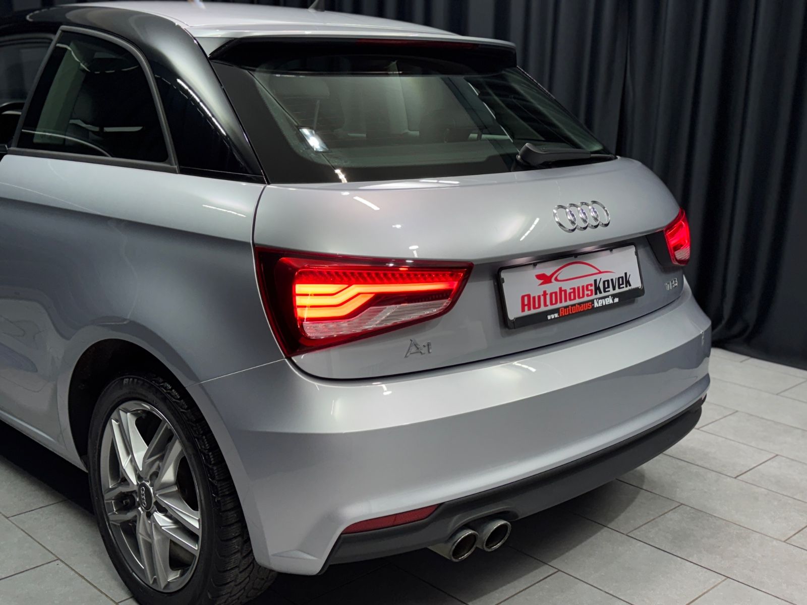 Fahrzeugabbildung Audi A1 1.4 TFSI Sport|BI-XENON|150 PS|SPORTSITZE|
