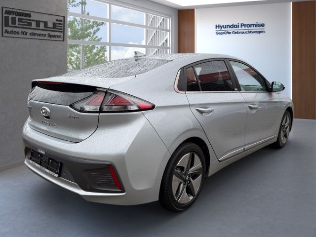 Fahrzeugabbildung Hyundai IONIQ Style Plug-In Hybrid 1.6 GDI +NAVI+KLIMA+P