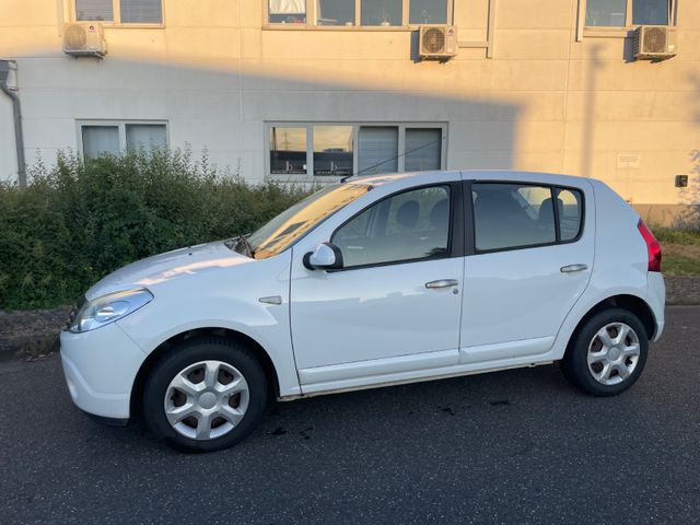 Dacia Sandero 1.4 MPI - TÜV NEU