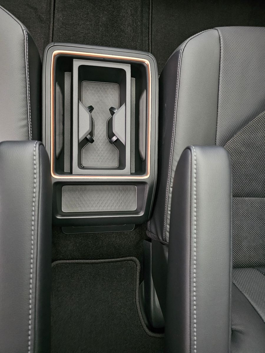 Fahrzeugabbildung Toyota GRAND Platinum Max T1: 68.000 EURO Stock !!!
