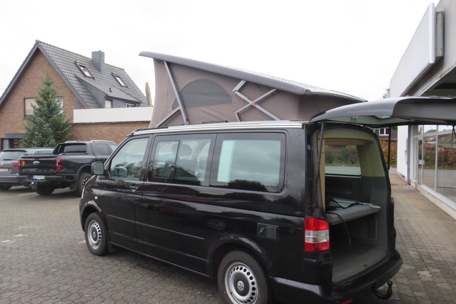 Fahrzeugabbildung Volkswagen T5 California 1.H SCHECKHEFT MOTOR TEILÜBERHOHLT