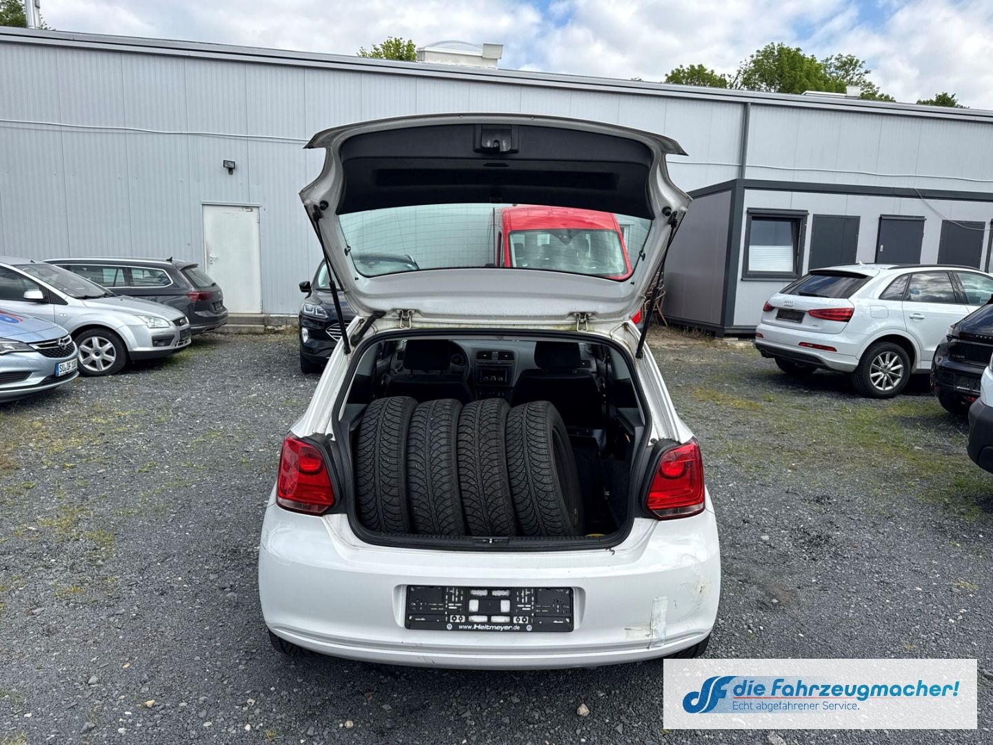 Fahrzeugabbildung Volkswagen Polo V Trendline Klimaautom Berganfahrass.*EXPOR