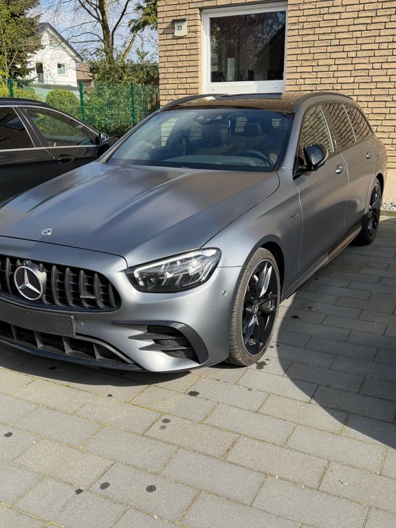 Image of Mercedes-Benz E 53 AMG