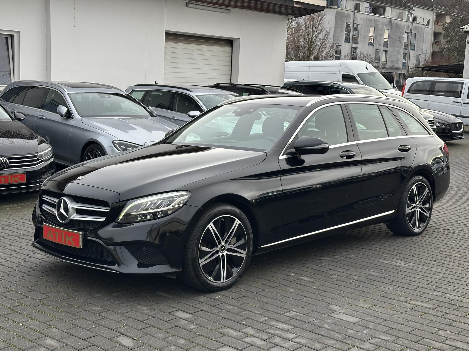 Mercedes-Benz C 300 T de AVANTGARDE LED DISTR. TOTW. SPURASSIS