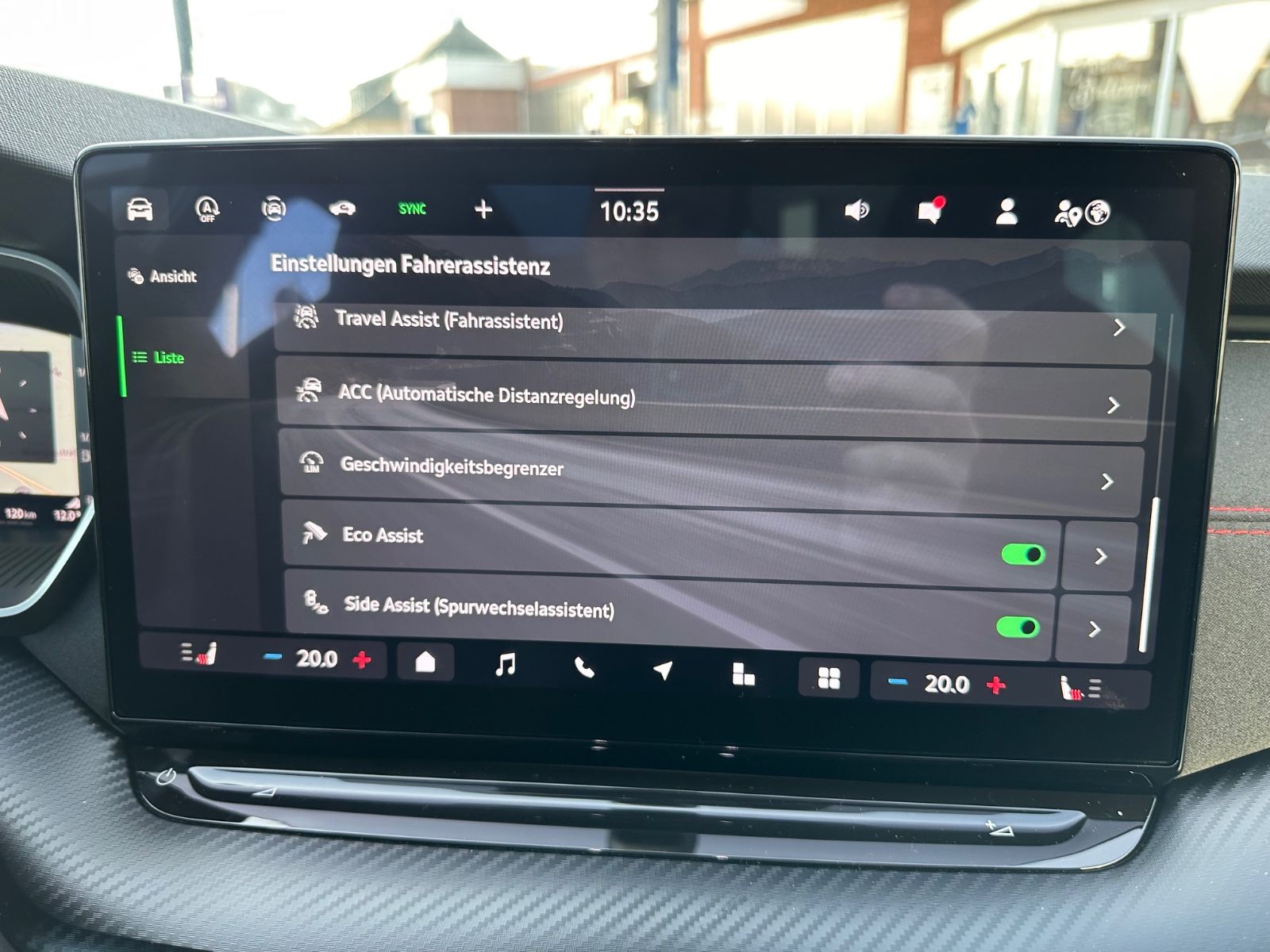 Fahrzeugabbildung SKODA Octavia Combi RS 2.0 TSI Matrix/Pano/Navi/ACC