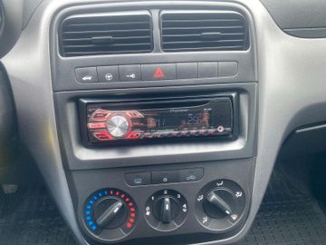 Bild 14 Fiat Punto 1.2 *5-TÜRER*TÜV + KUNDENDIENST NEU*KLIMA*