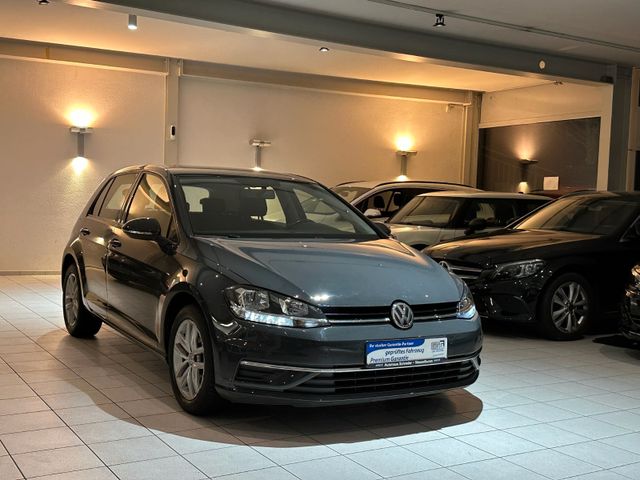 Volkswagen Golf VII Lim. Comfortline *Navi*DSG*Led*