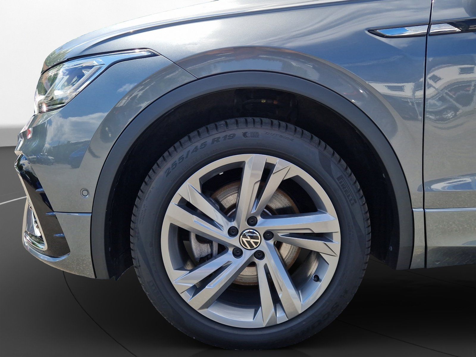 Volkswagen Tiguan Allspace 2.0 TSI DSG 4MOTION R-Line | AHK foto 16