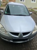 Mitsubishi Lancer 1.6 Intense Intense - Mitsubishi Lancer mit Benzin-Antrieb: Kombi, Intense