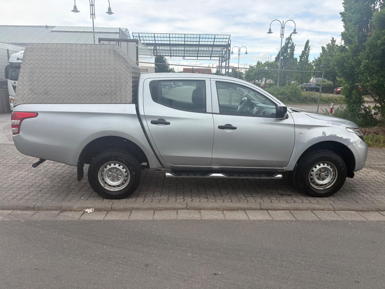Mitsubishi L200
