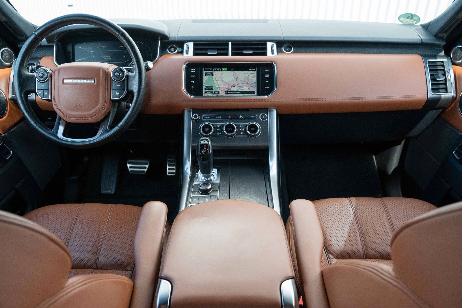 Fahrzeugabbildung Land Rover RANGE ROVER V6 AUTOBIOG LED VIRTC SITZBEL WLAN