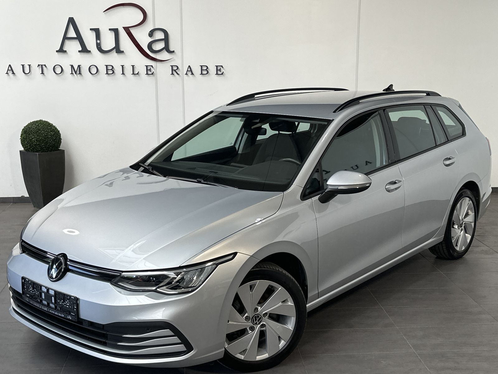 Fahrzeugabbildung Volkswagen Golf Variant 2.0 TDI Life+NAV+LED+ACC+KAMERA+SHZ