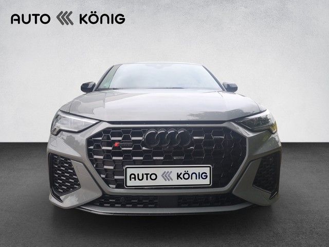 Audi RSQ3