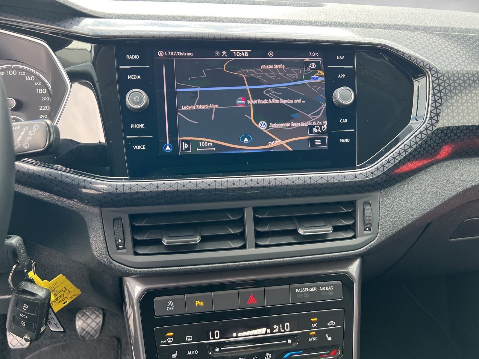 T-Cross Style 1.0 l TSI AHK*Navi*Kamera
