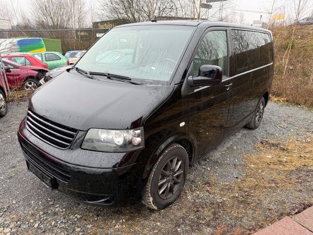 Volkswagen T5 Transporter Bus Multivan