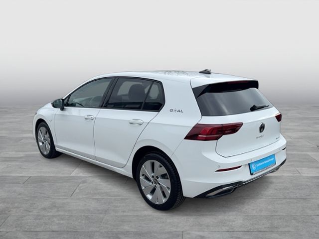 Golf VIII GOAL 1,5 l DSG eHybrid REAR VIEW AKH D