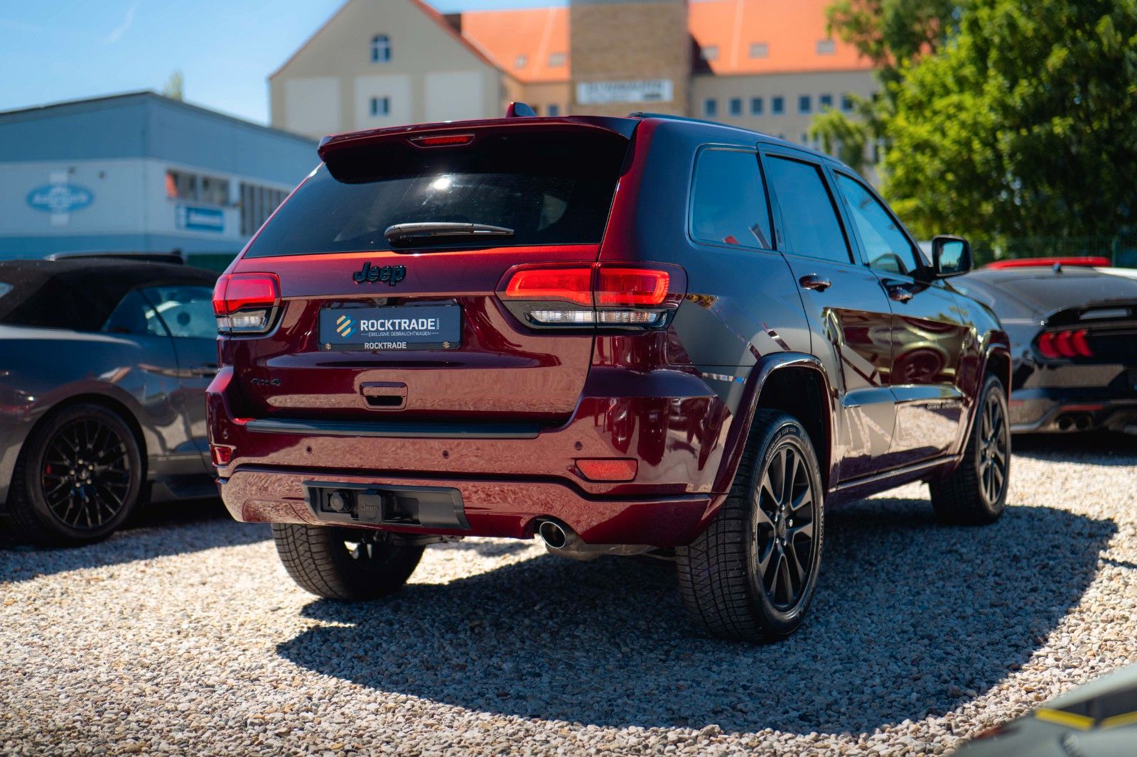 Fahrzeugabbildung Jeep Grand Cherokee 3.6 4x4 Altitude *Pano*CarPlay*