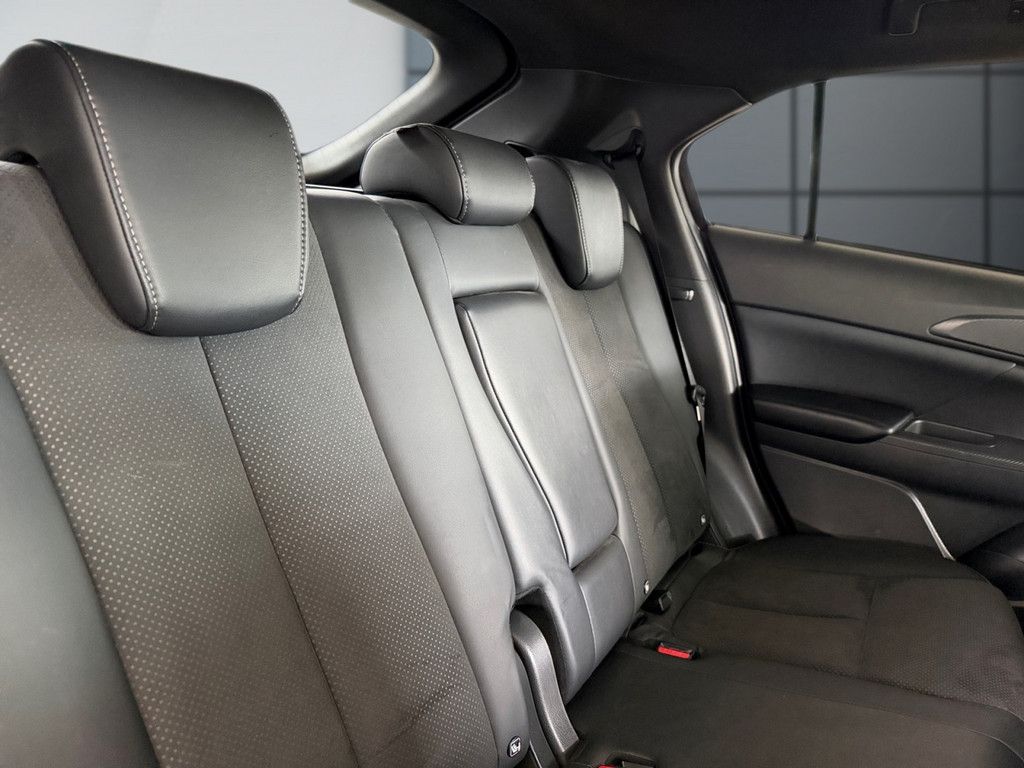 Eclipse Cross 2.4 Plus Select Black Hybrid 4WD *