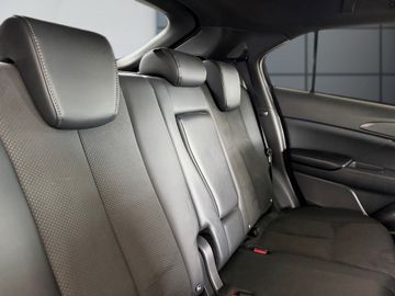 Mitsubishi Eclipse Cross - 11