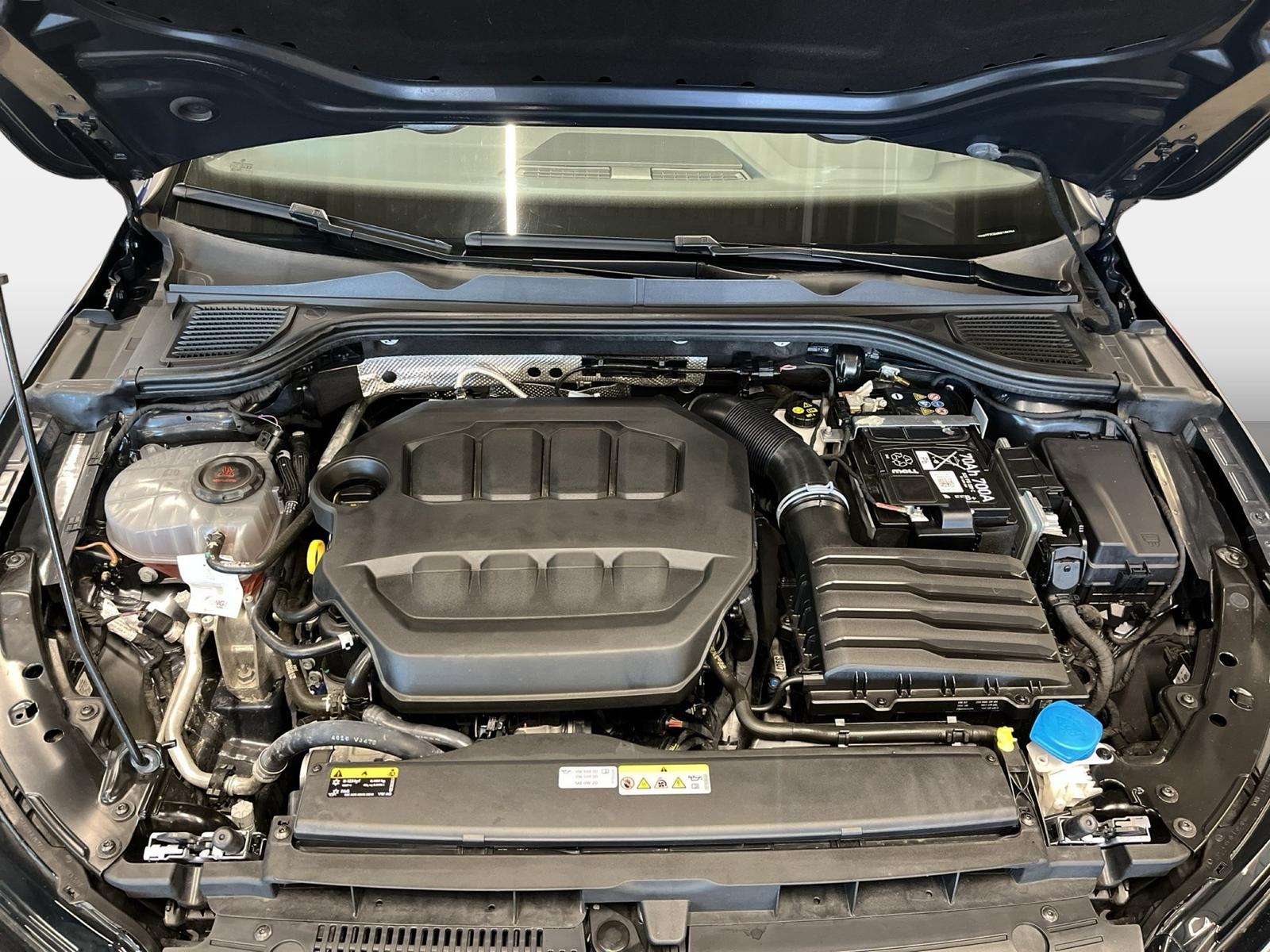 Volkswagen Golf VIII GTI 2.0 TSI LED PDC Pano SD SHZ, миниатюра 19