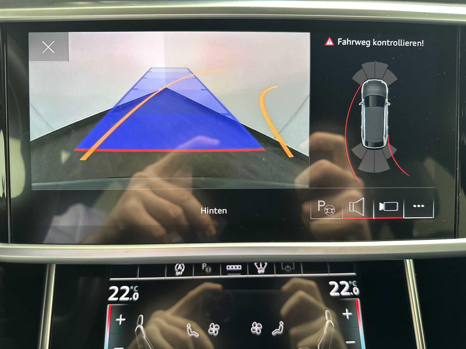 Fahrzeugabbildung Audi A6 Avant 50 TDI Qu S-Line NAV+LED+HUD+20ZOLL+AHK