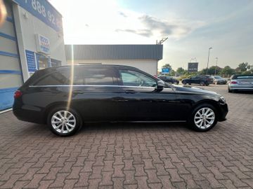 Mercedes E 220 - 4