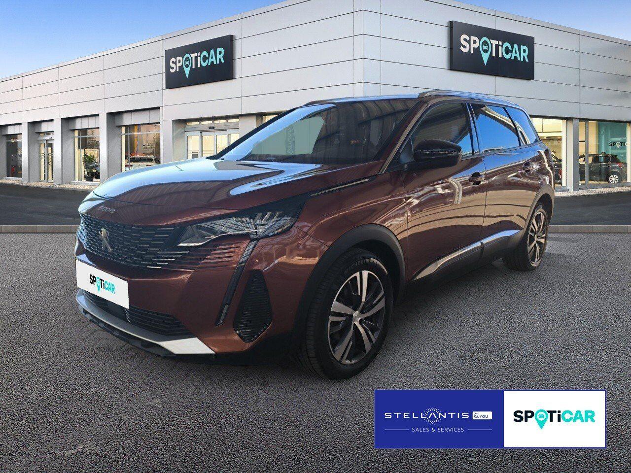 Peugeot 5008 1.2 PureTech 130 *7-Sitzer*AHK*Navi*SHZ*RFK