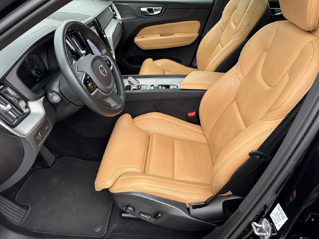 Fahrzeugabbildung Volvo XC60 Inscription AWD