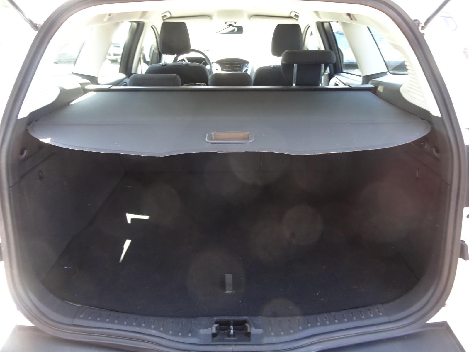 Ford Focus 2015 — photo 10