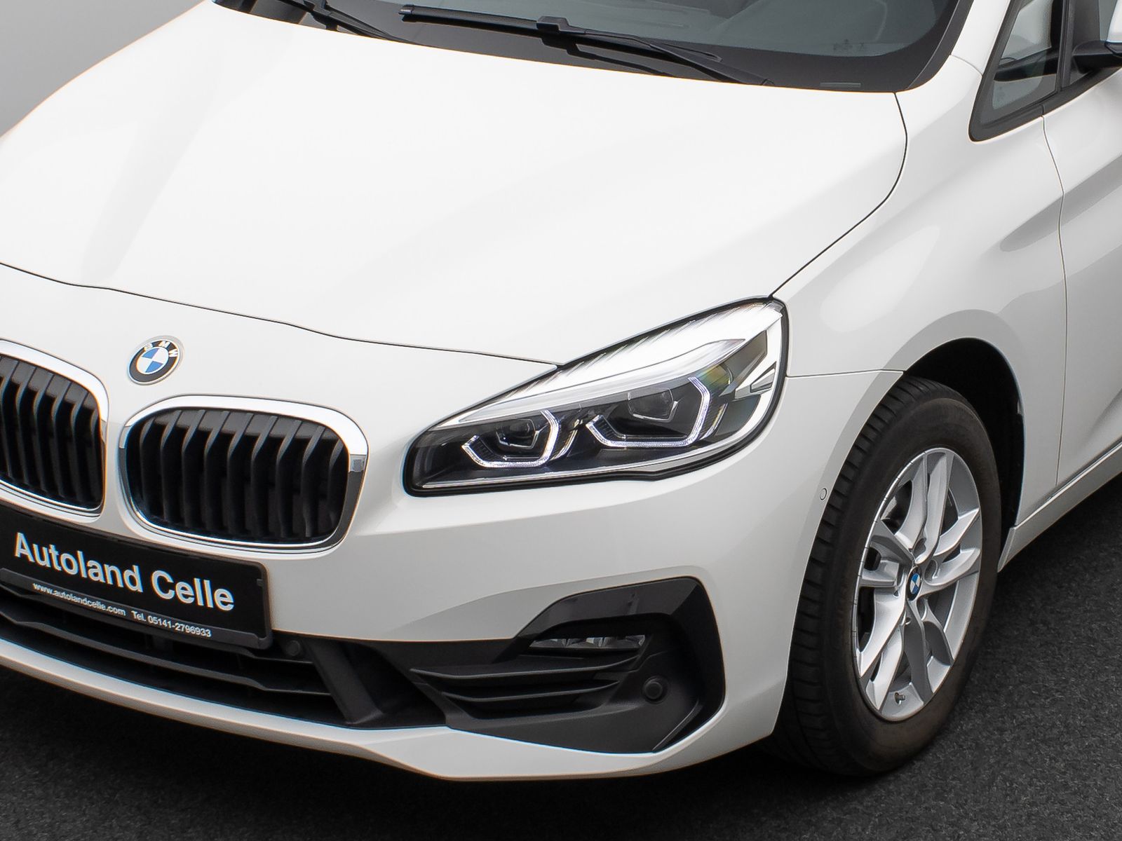 Fahrzeugabbildung BMW 218d Kamera Navi HiFi AHK LED Geschwindigkeitsre