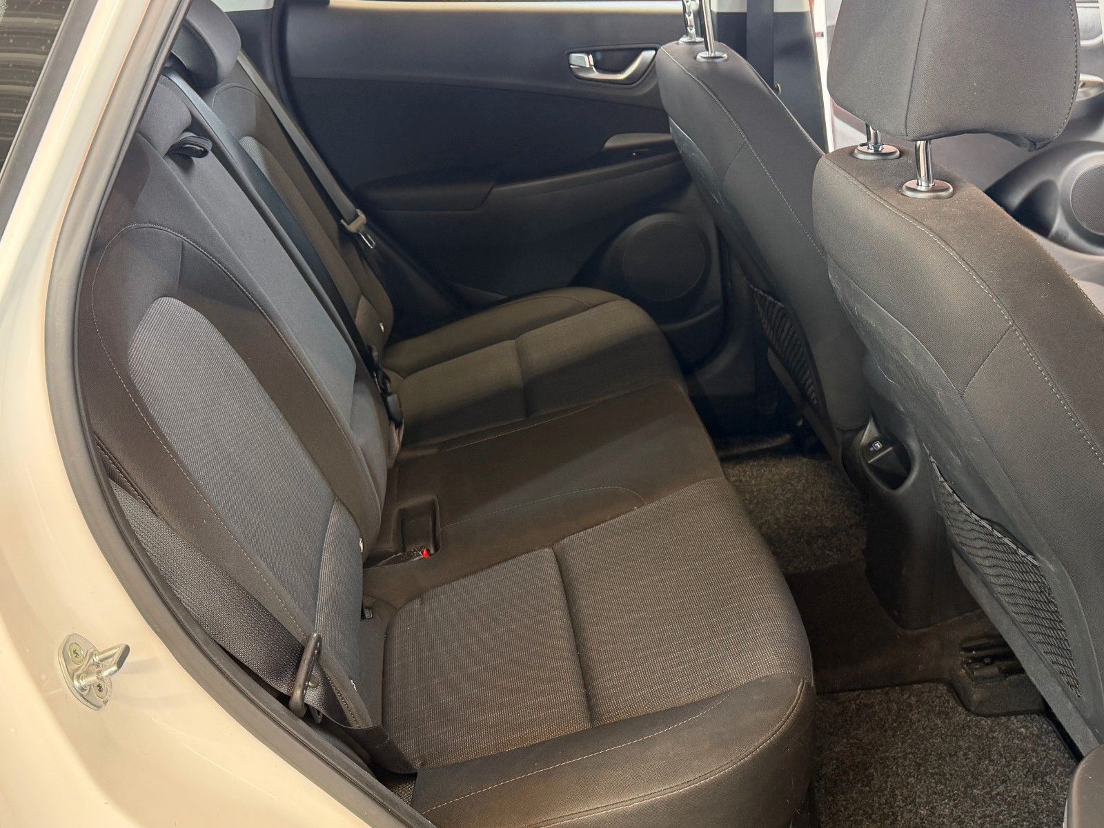 Fahrzeugabbildung Hyundai KONA 1.6 GDI HEV Trend *Navi*Allwetter*LED*RFK*