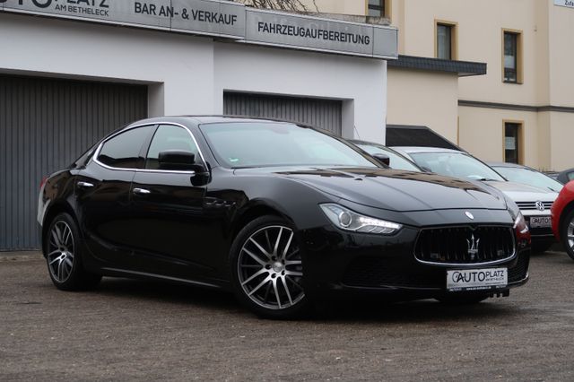 Maserati Ghibli 3.0 V6 *AUTOM. *SCHIEBEDACH *B&W *2.HAND