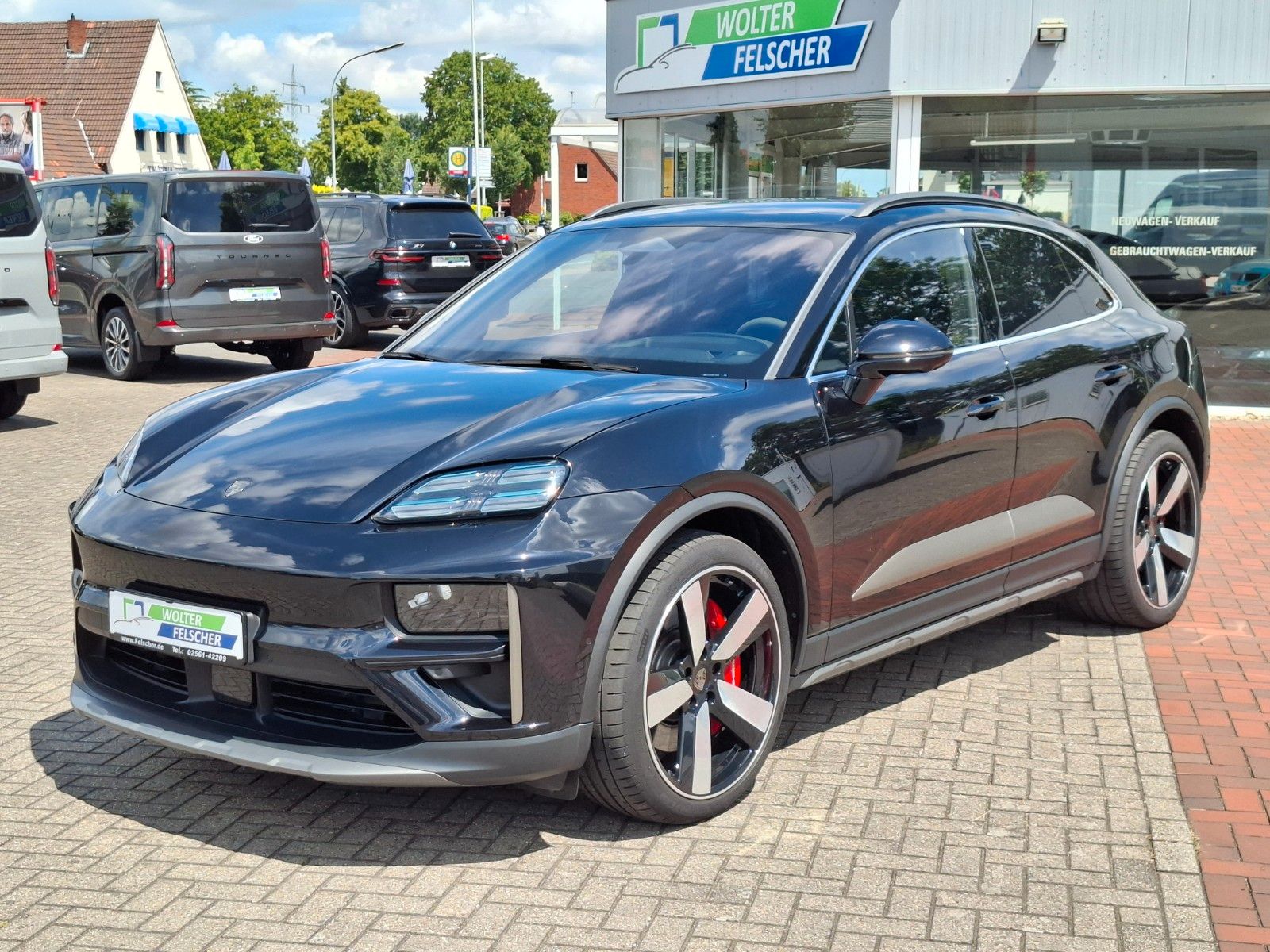 Porsche Macan E Turbo Burmester Sitzlüftung HA-Lenkung foto 1
