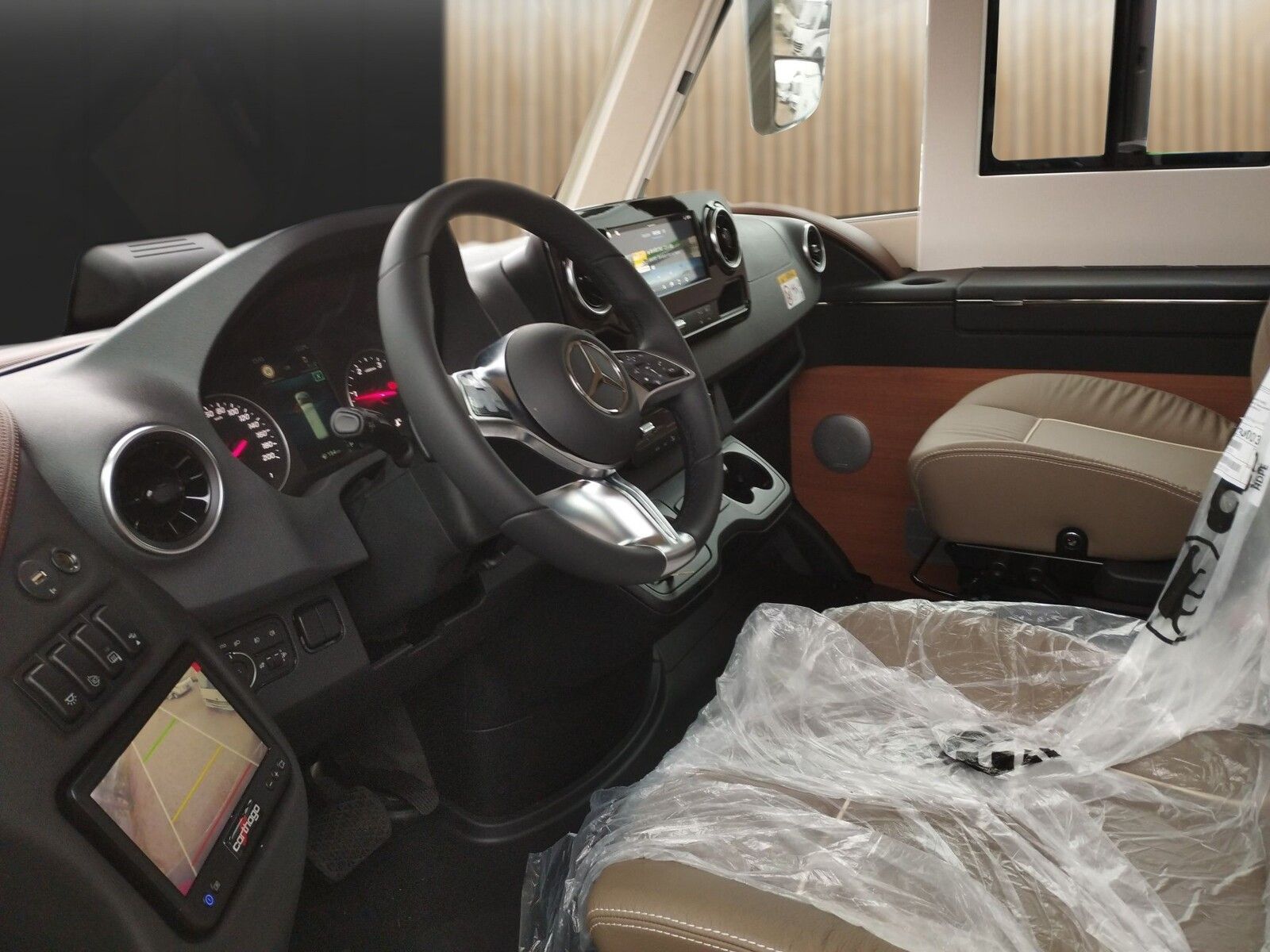 Fahrzeugabbildung Carthago chic c-line xl I 6.2 XL QB 2025, Hubstützen,ACC