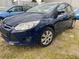 Ford Focus Lim. Ambiente - Ford Focus: Ambiente