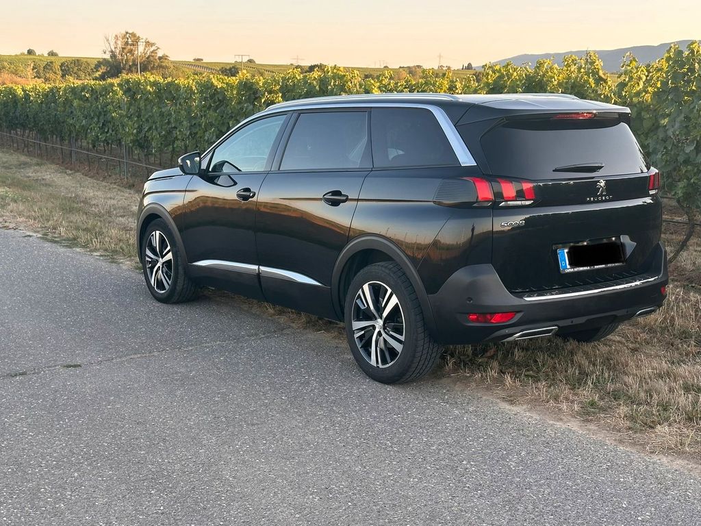 Image of Peugeot 5008