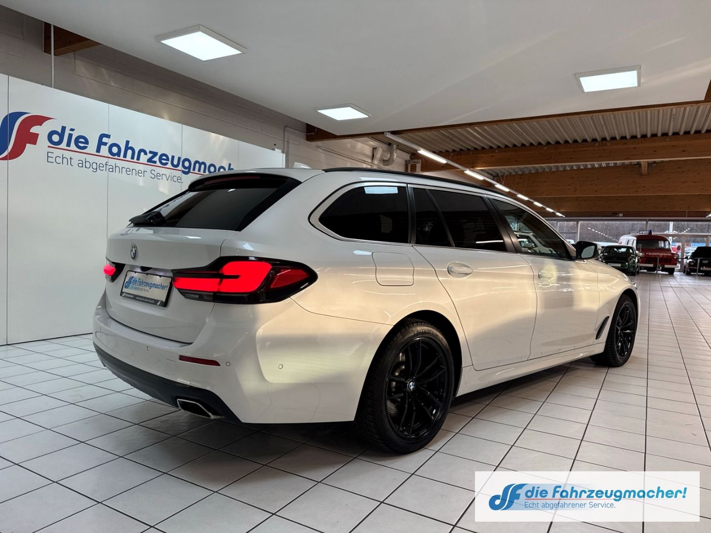 Fahrzeugabbildung BMW 530 d Touring M Paket Navi Digitales Cockpit LE