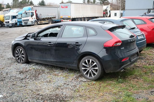 Volvo V40 MOMENTUM, ENGINE AND TRANSMISSION OK