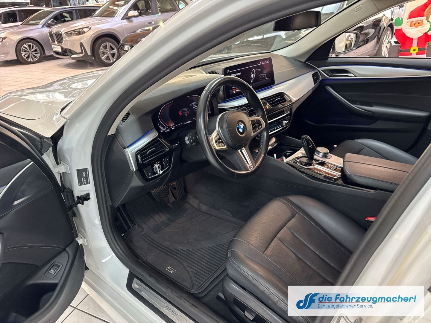 Fahrzeugabbildung BMW 530 d Touring M Paket Navi Digitales Cockpit LE