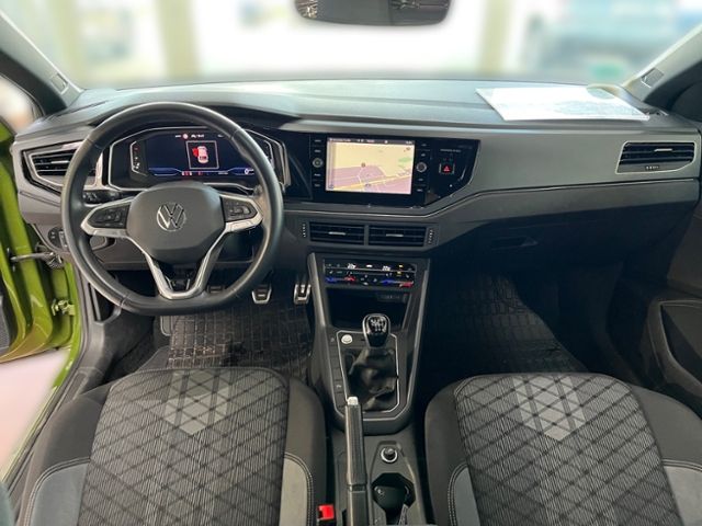 Fahrzeugabbildung Volkswagen Taigo 1.0 TSI R-Line BEATS GJR IQ.LIGHT NAVI