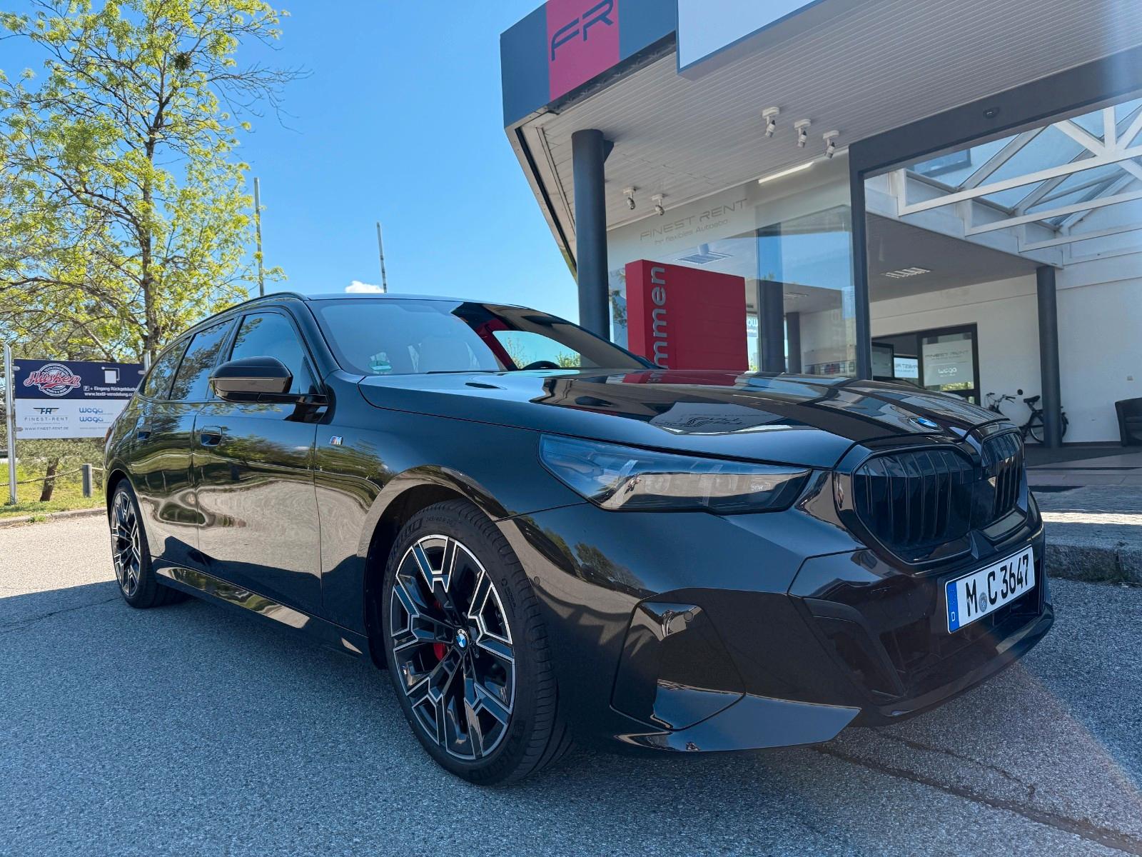 BMW 520d xDrive Touring M-Pro/Black-White/Pano/Full!