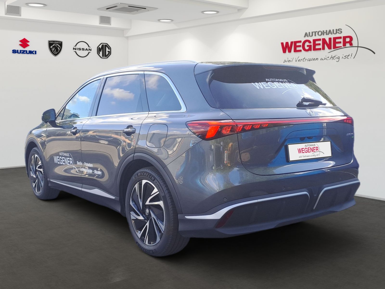 MG S6 EV