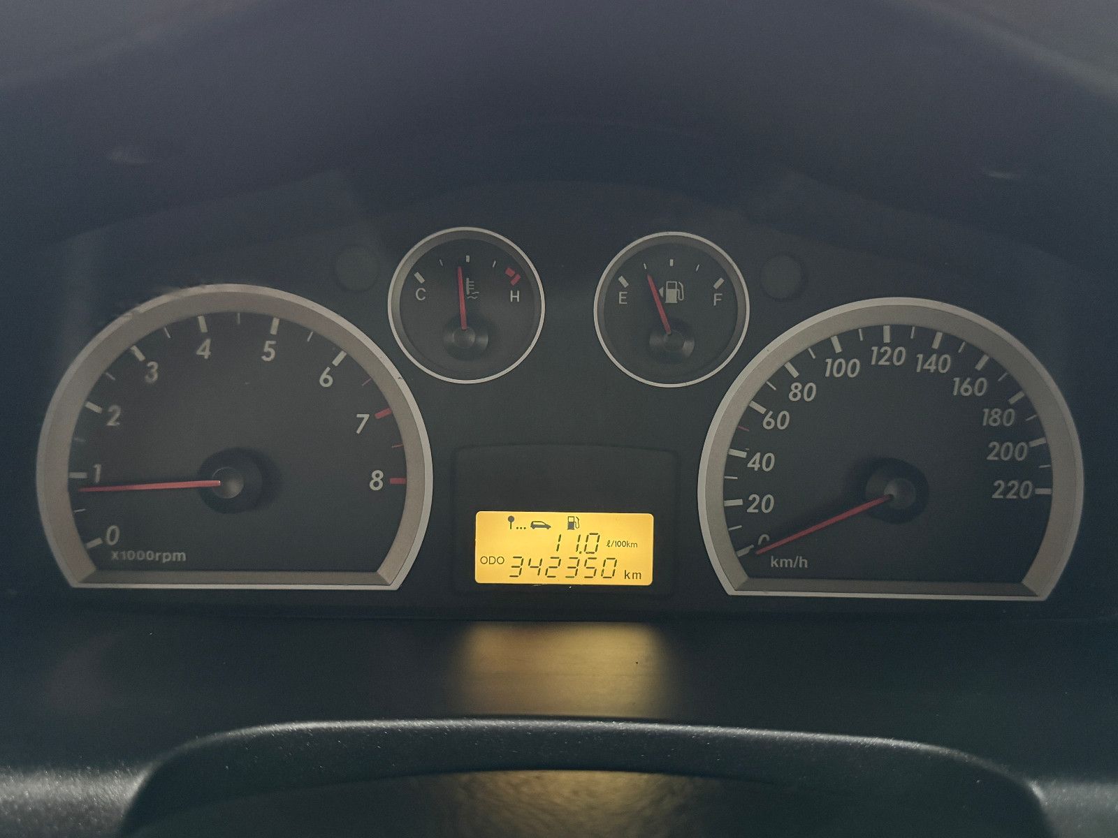 Vehicle image Hyundai SANTA FE 2.4 GLS 2WD LPG GAS ANLAGE LEDER KLIMA